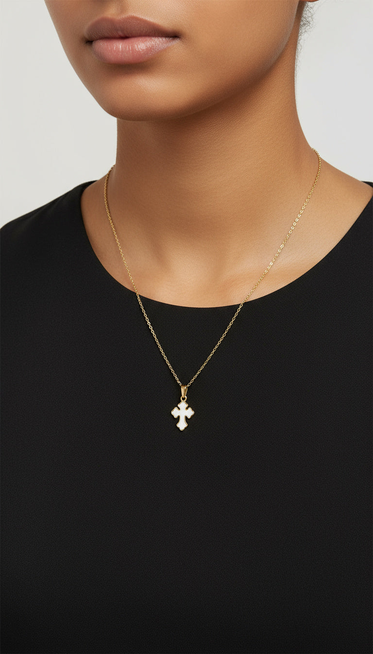 Croix petite Necklace